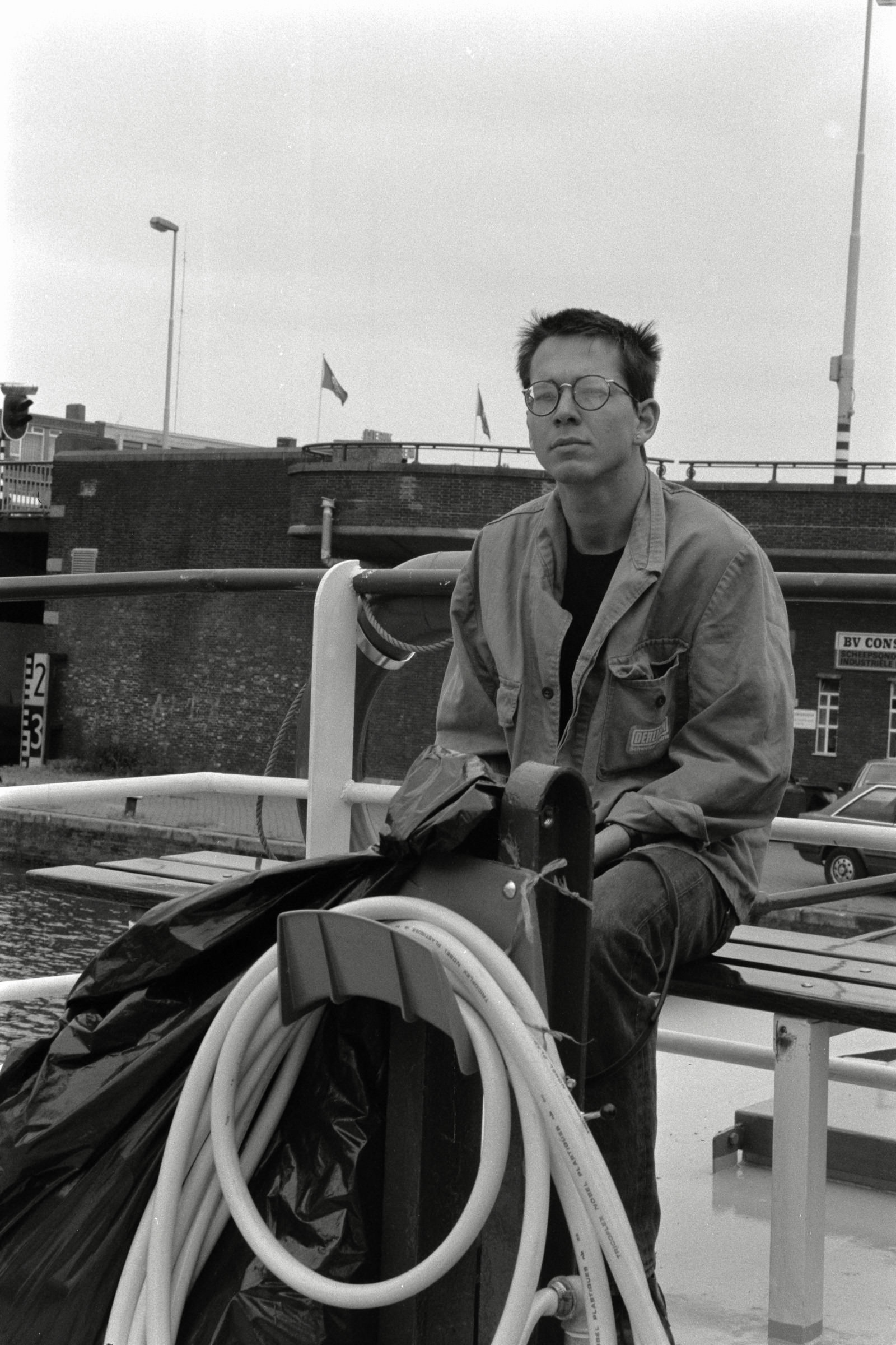 AHP F1992 06 001 sc250507 img26 NLP